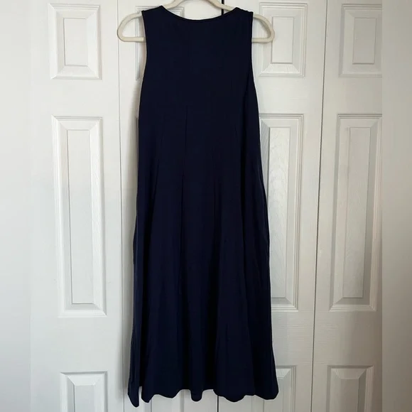 Blue Halter Sleeveless Maxi Dress for Cocktail Nights - Picture 2 of 5